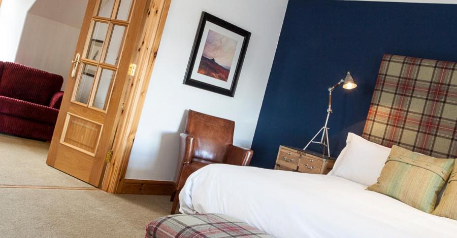 Sutherlands Guest House Kingussie Room photo