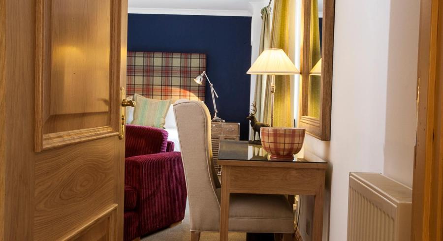 Sutherlands Guest House Kingussie Room photo